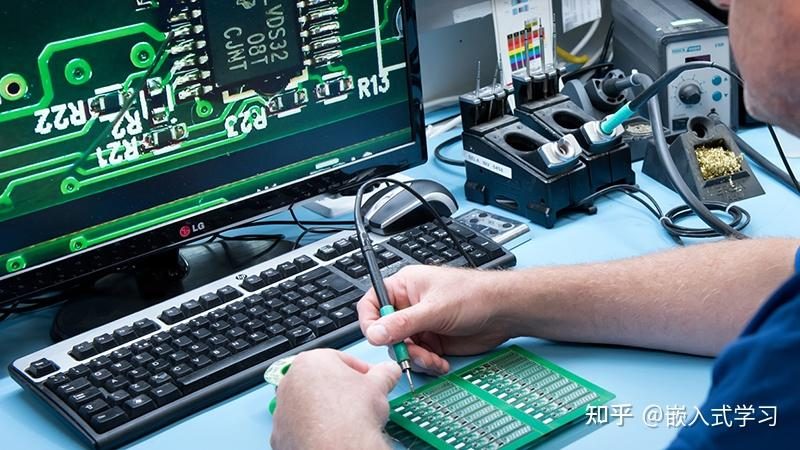 金融软件开发商如何选择？揭秘关键考量因素